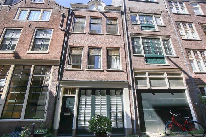 Bekijk foto 1 van Langestraat 4