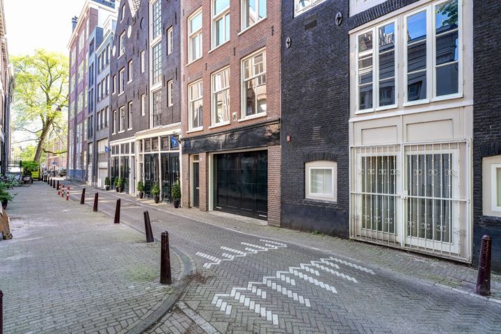 Bekijk foto 30 van Raamstraat 11-3