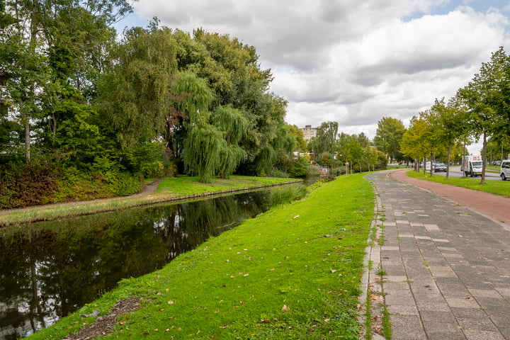 View photo 3 of Burgemeester Van Haarenlaan 1379