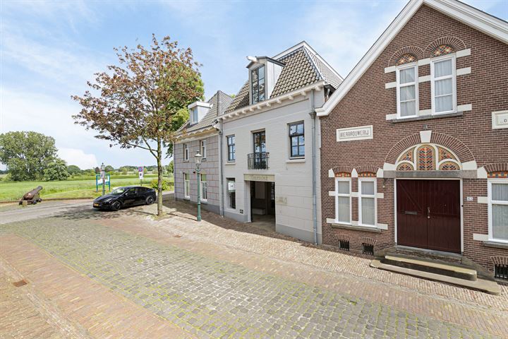 View photo 3 of Walstraat 48