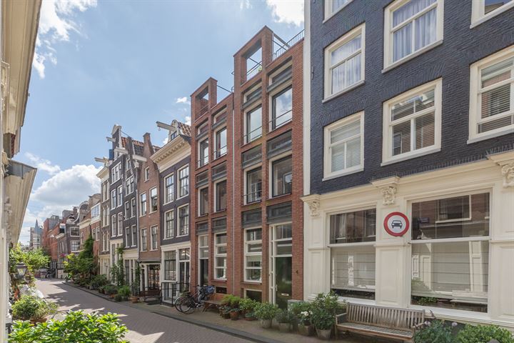 Bekijk foto 1 van Tweede Leliedwarsstraat 4