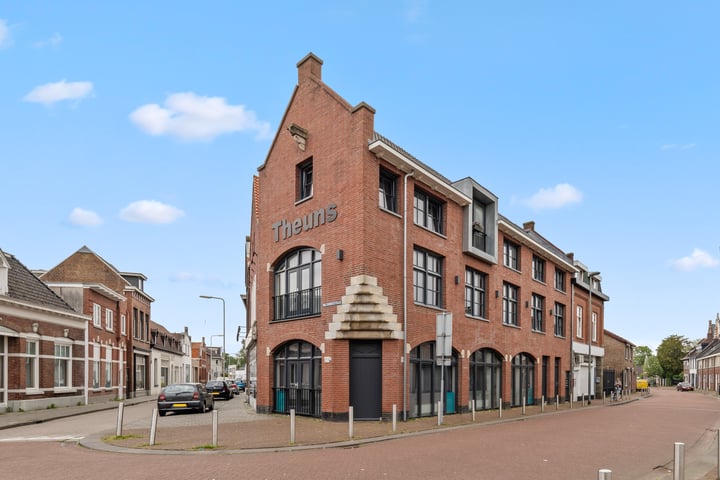 Bekijk foto 32 van Hoogstraat 27-B