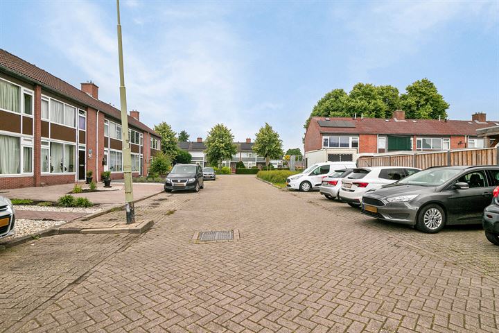 Bekijk foto 17 van Jupiterbaan 14