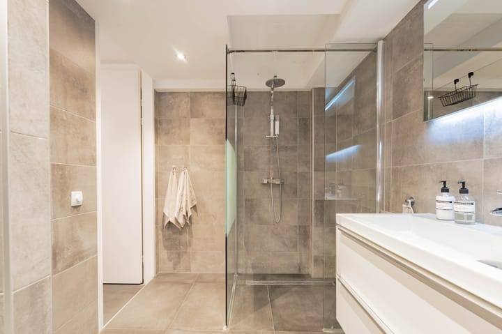 Foto 15 van Marius Bauerstraat 235-A1