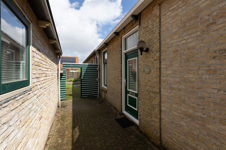 View photo 33 of Kerkstraat 7