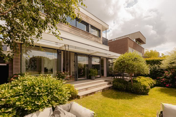 Foto 19 van Mattenbiesstraat 154