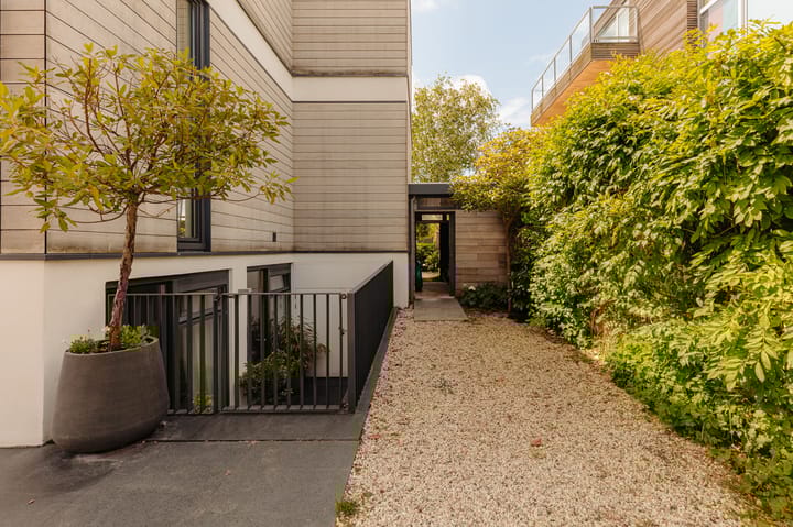 Foto 56 van Mattenbiesstraat 154