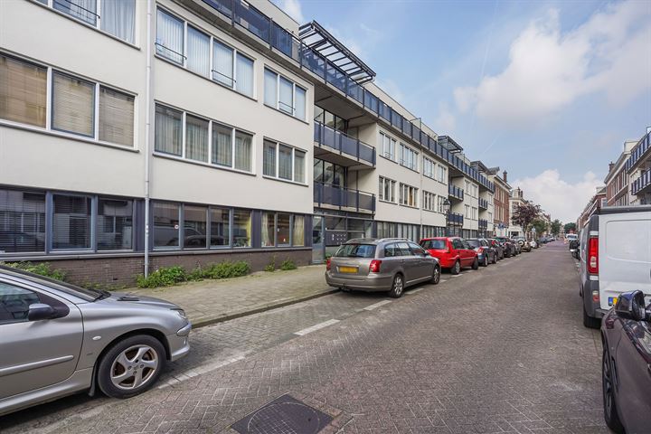 Bekijk foto 1 van Van Diemenstraat 88