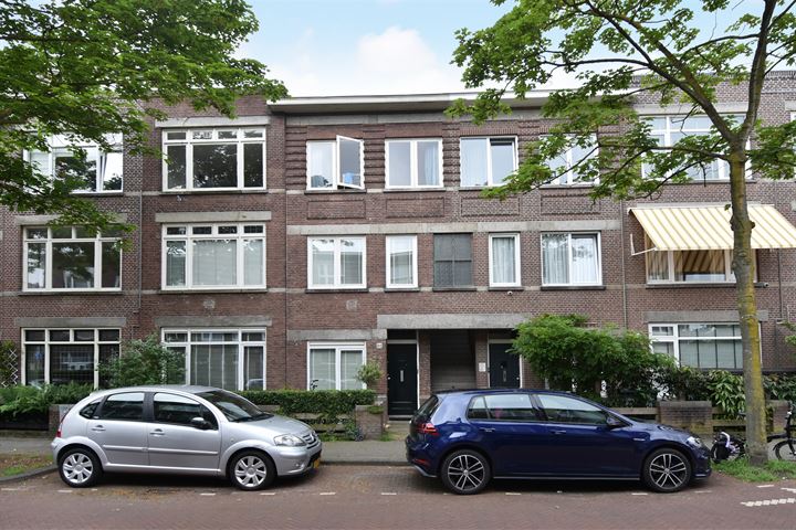 Bekijk foto 1 van Irisstraat 97