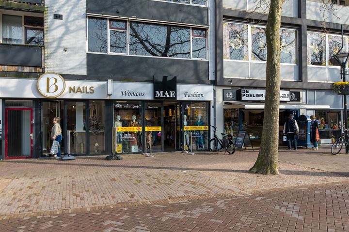 Raadhuisplein 9, Zevenaar