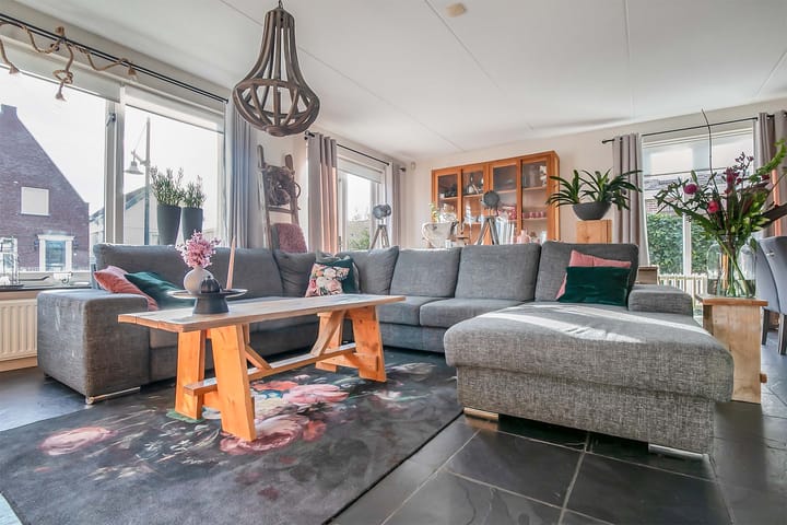 Foto 10 van Rivierdijk 245