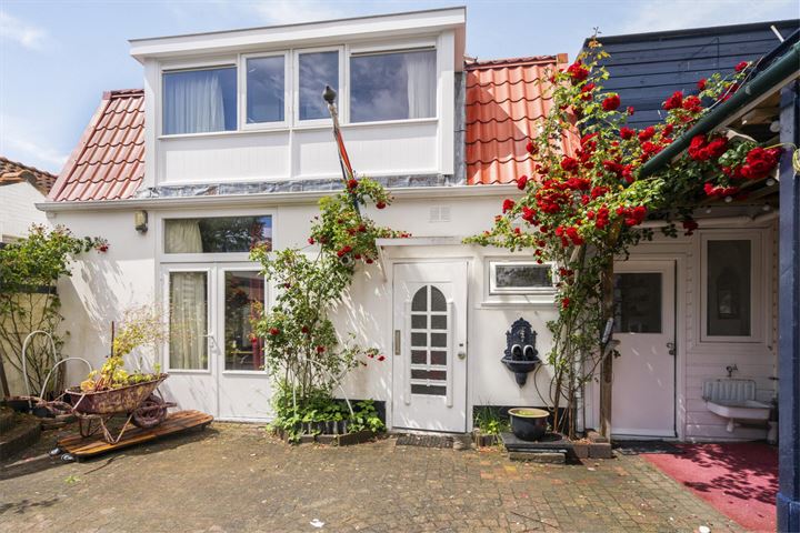 Bekijk foto 42 van Haarlemmerstraat 52