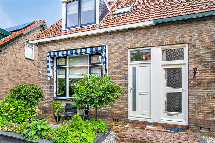 Bekijk foto 3 van Emmastraat 30