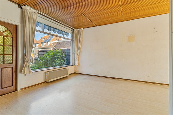 Bekijk foto 15 van Dr. de Bruijnestraat 8