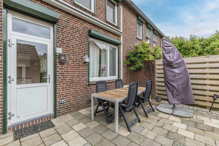 Bekijk foto 41 van Klaverstraat 9