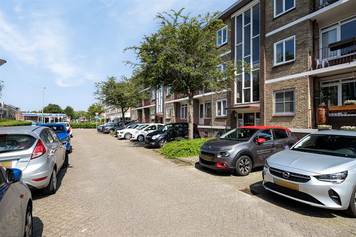 Bekijk foto 34 van Vermeerstraat 12