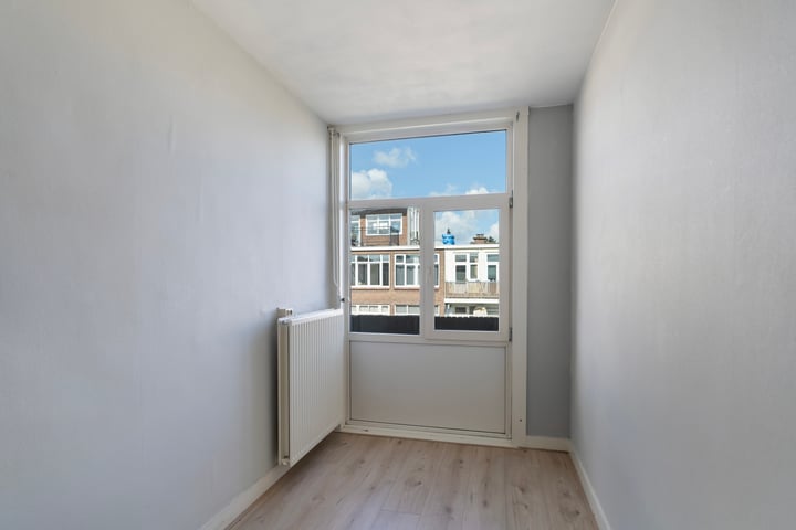 View photo 11 of Hoog Buurlostraat 69