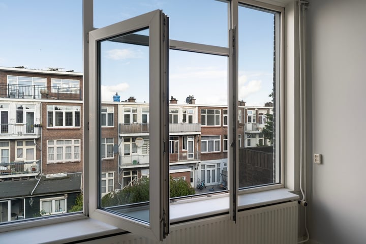 View photo 18 of Hoog Buurlostraat 69