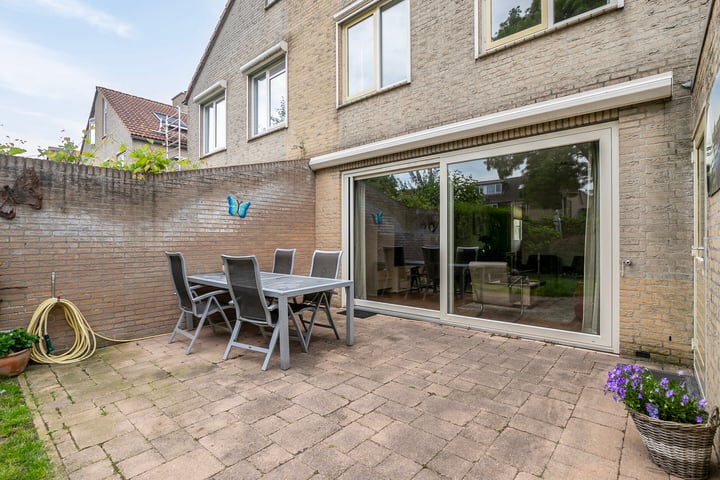 Bekijk foto 34 van Meester van Goerlestraat 19