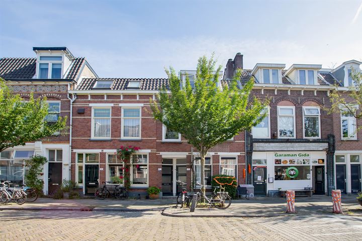 Bekijk foto 1 van Bilderdijkstraat 7