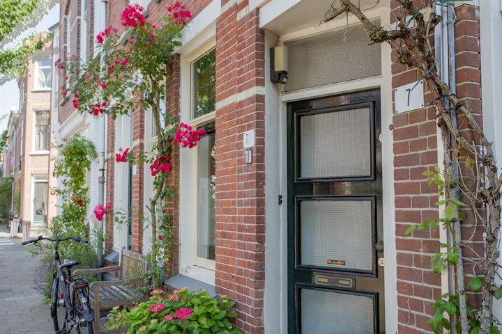 Bekijk foto 2 van Bilderdijkstraat 7