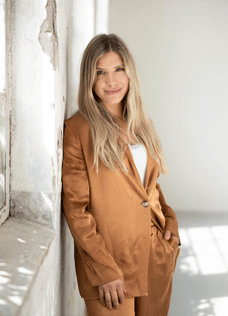 Rosalie Kneijber Zuidema - Real Estate Agent