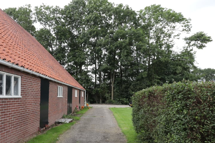 Bekijk foto 5 van Zuiderzeeweg 8