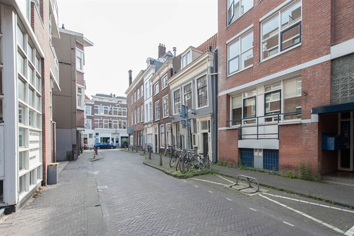 View photo 4 of Pieterstraat 56