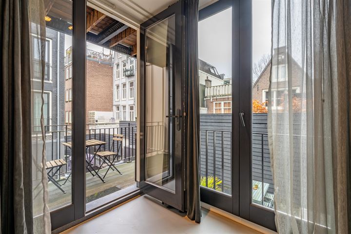 View photo 7 of Raamstraat 33-F