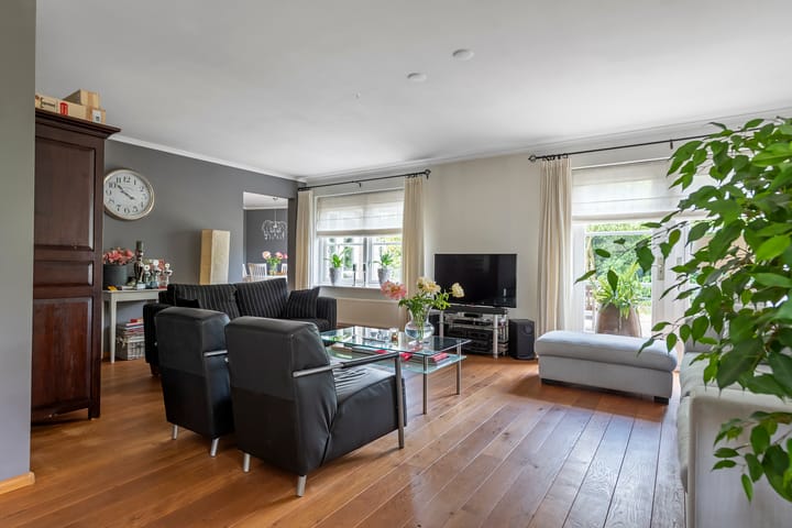 Foto 4 van Meertenshof 10