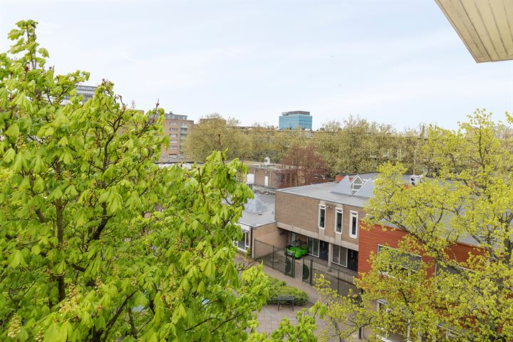 Bekijk foto 25 van Lanseloetstraat 44-1