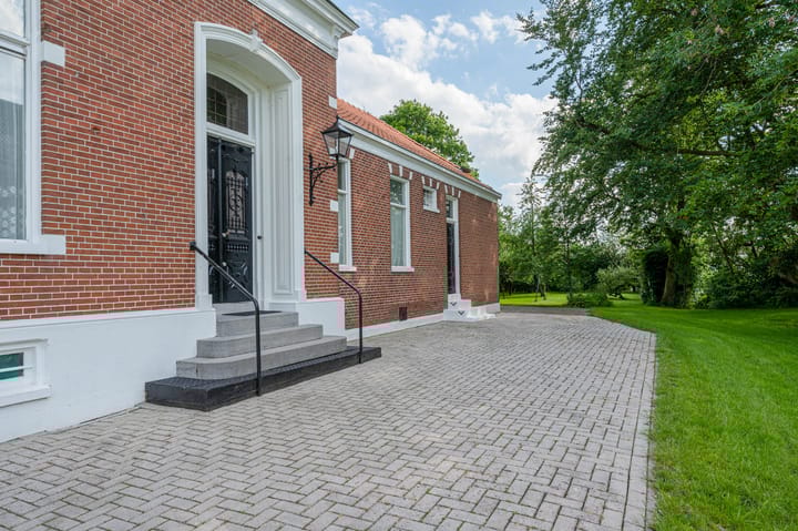 Photo 7 of Oosteinde 45