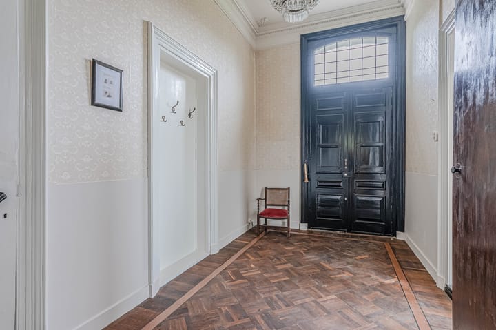 Photo 10 of Oosteinde 45