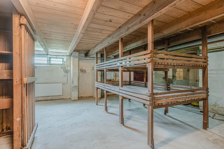 Photo 36 of Oosteinde 45