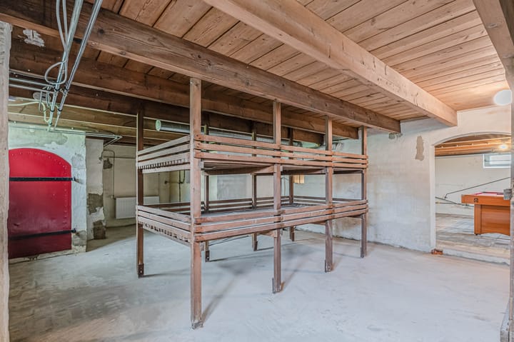 Photo 37 of Oosteinde 45