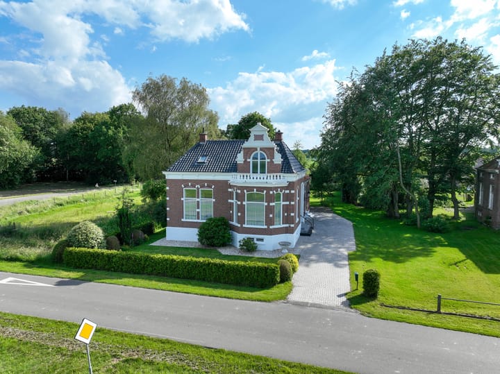 Photo 40 of Oosteinde 45