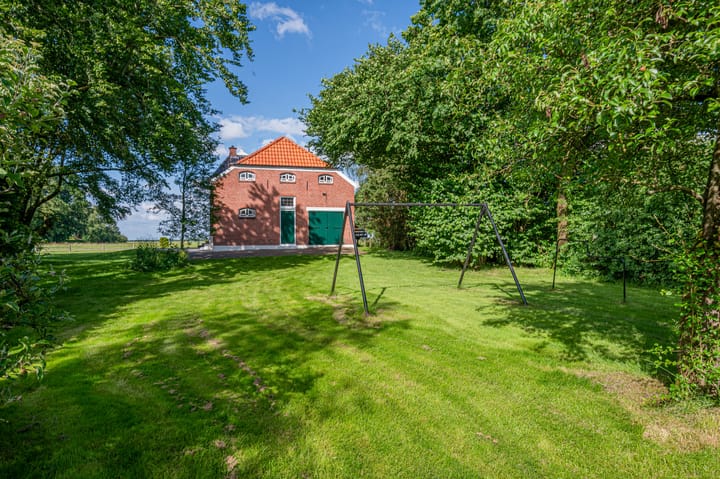 Photo 47 of Oosteinde 45