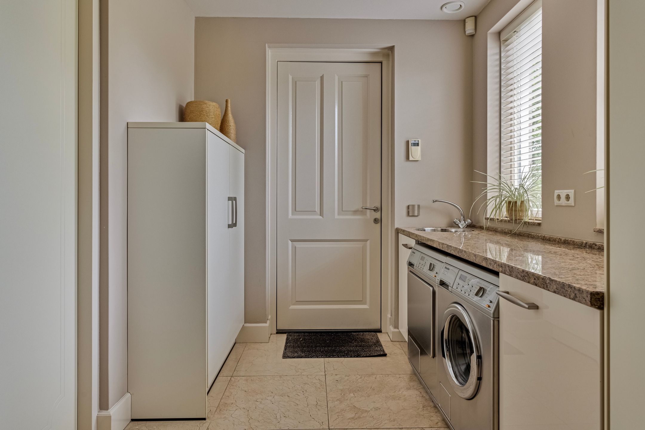 Foto 18 van Rottumerooglaan 5