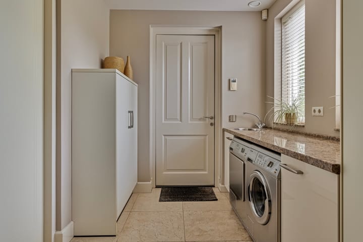 Photo 18 of Rottumerooglaan 5