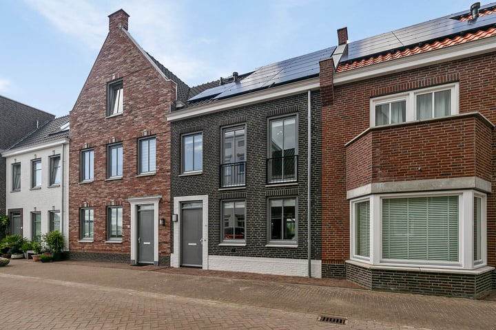 Bekijk foto 32 van De Insulindestraat 55