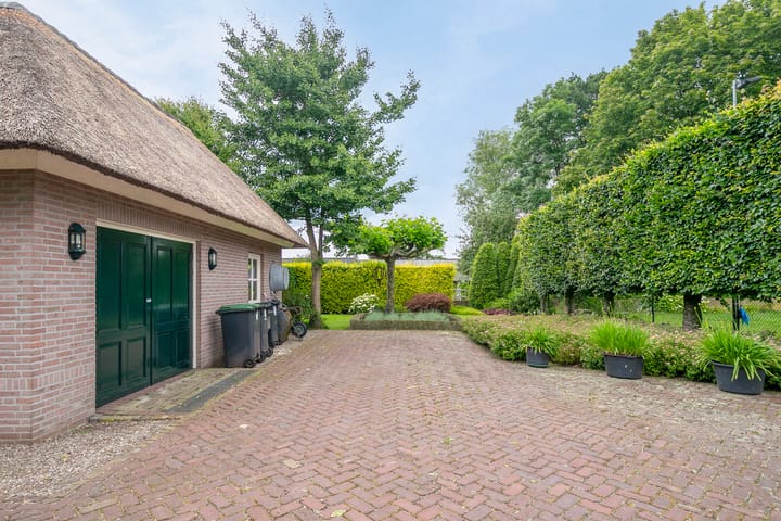 Photo 53 of Burgemeester van Erpstraat 49