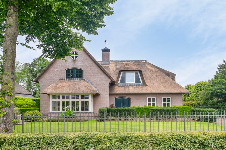 Photo 61 of Burgemeester van Erpstraat 49