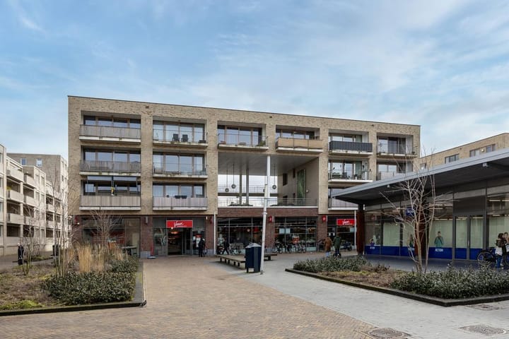 Bekijk foto van Ella Fitzgeraldplein 283