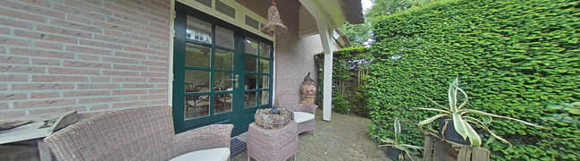 View 360° photo of achtertuin of Burgemeester van Erpstraat 49