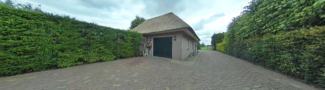 View 360° photo of achtertuin of Burgemeester van Erpstraat 49