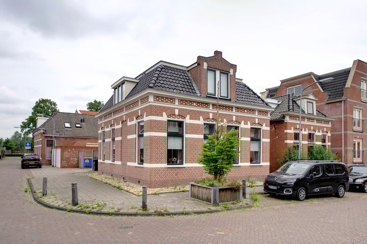 Burgemeester Venemastraat 15
