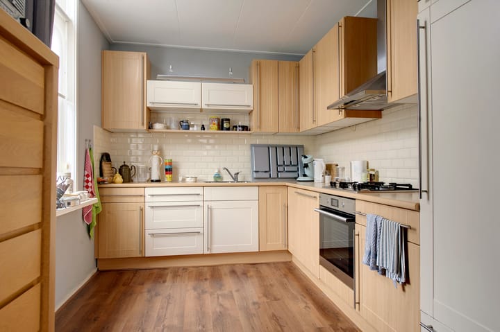 Foto 13 van Burgemeester Venemastraat 15