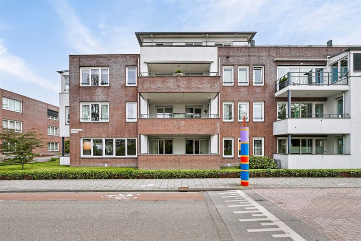 Bekijk foto 5 van Dr. Kortmannstraat 43