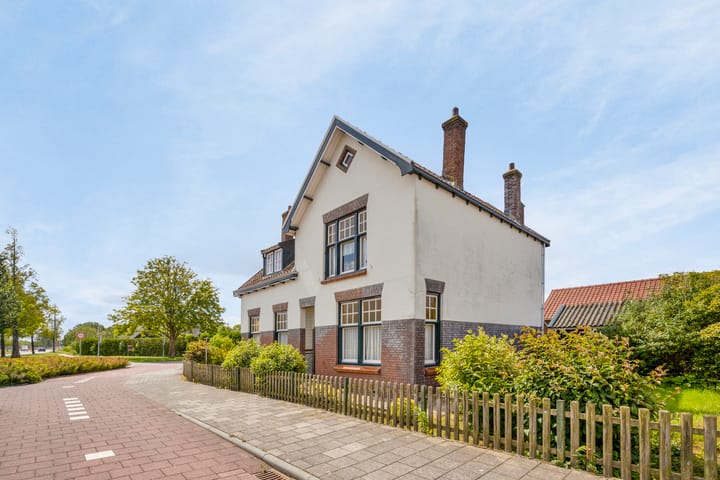 Foto 4 van Stationsweg 1