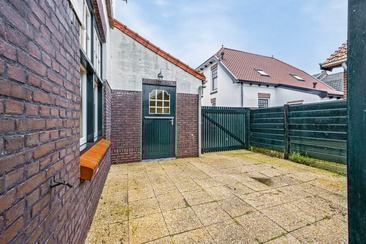 Foto 23 van Stationsweg 1